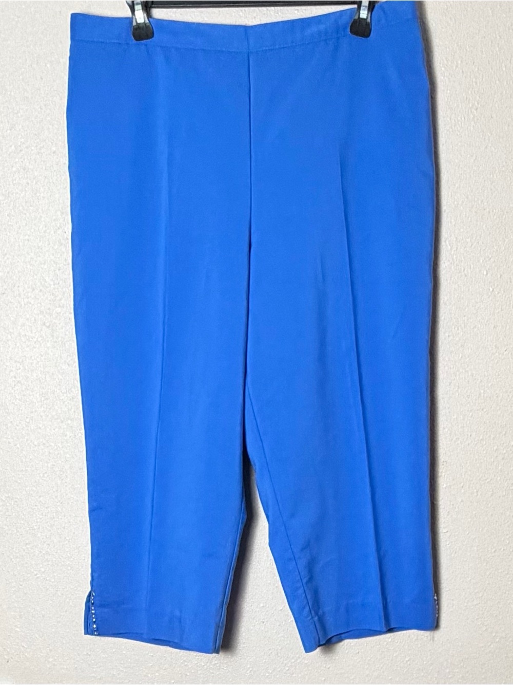 Alfred Dunner Royal Blue Cropped Stretch Capris